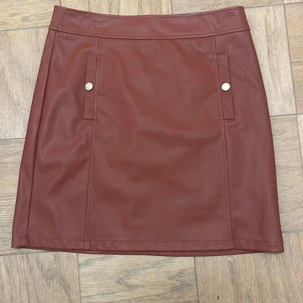 Loft leather skirt size 6  price tags on never worn